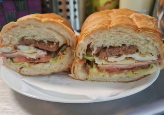 Croasant de Hamburguesa Mixta