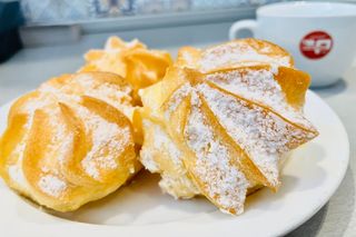 Еклери (500г)