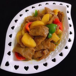 Manzo con patate al curry 咖喱土豆牛肉