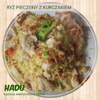 Ryż smażony z kurczakiem