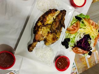 1/2 Pollo A L'Ast Con Arroz Y Ensalada Verde