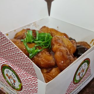 Salau cu sos dulce acrisor