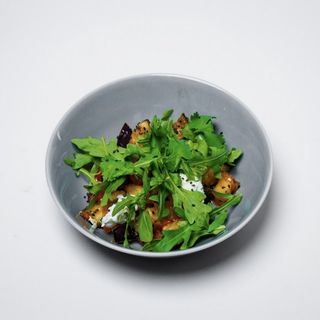 Салат с хрустящими баклажанами