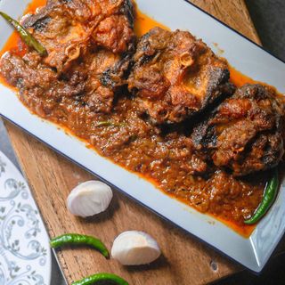 Curry di pesce/gamberi varuthara