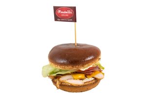 Бургер с пилешко месце (400г)