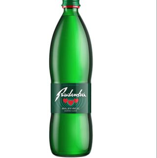 Mineralna gazirana voda