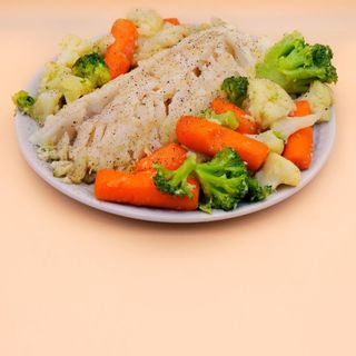 Filet z dorsza pieczony z warzywami