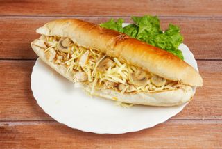 Veliki sendvič sa punjenom piletinom