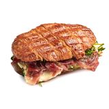 Bikini de Croissant con Ibérico, Mozzarella y Pesto