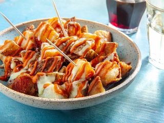 Nuestras patatas con alioli