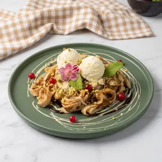 Tagliatelle cu fistic