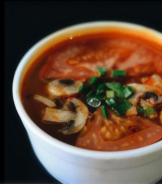 Суп Том Ям з куркою (450мл)