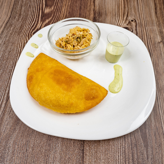 Empanada De Pollo Mechado 