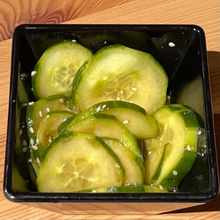 Pepino encurtido estilo Sunomono