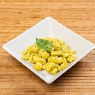 Gnocchi De Patatas Con Pesto De Albahaca Artesano