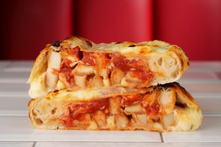 Chicken parm Calzone 460gr
