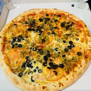 Pizza Mediana Cantabria (33 Cm.)