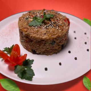 Вок с рисом и креветками