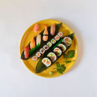 Sushi Bandeja 6 (18 pzs.)