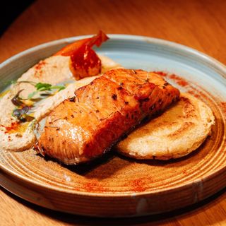 ორაგულის ფილე ბაჟეს სოუსით /Salmon fillet with baje sauce