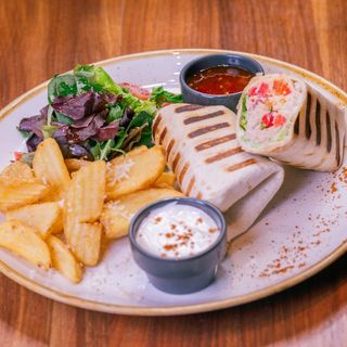 Quesadilla cu ton + Coca Cola