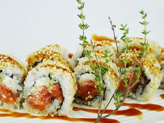 Salmon Philadelphia Roll