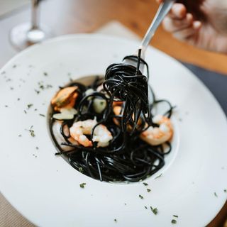 Pasta Rellena De Spaguetiial Nero Di Seppia