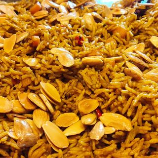 Orez prajit cu ou si legume