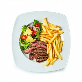 Plato Combinado De Carne Con Ensalada Y Piña