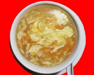 Sopa de Ovos com Galinha