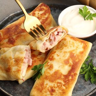 Млинці з шинкою та сиром (6шт) Продукт заморожений.