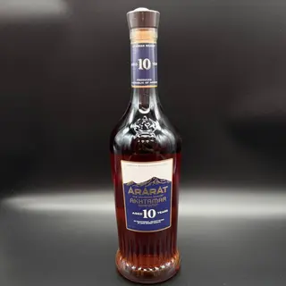 Brandy "ararat" 10 Años 40% 0.7l