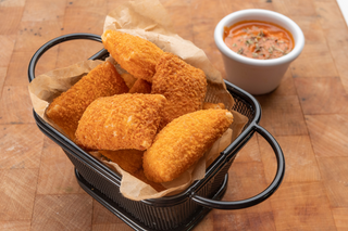 Meniu Pernițe de Brânză Gouda 8 bucăți