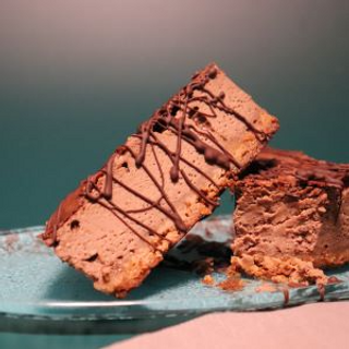 Tarta de praliné de castañas y chocolate