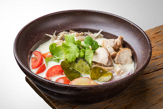 ТОМ КХА ГАЙ