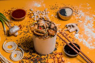 ბრინჯი ზღვის კოქტეილით