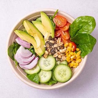 Avocado greens salad
