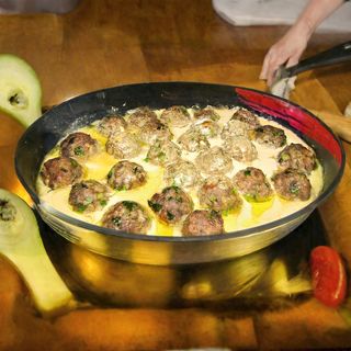 Gupta with Tahina sauce