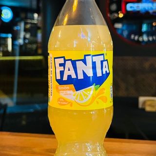 * FANTA DE LIMON 500 ML