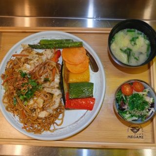 Y1. Yakisoba Vegetal