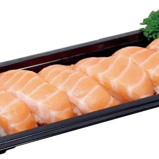 31 NIGIRI SALMÓN (5U)手握三文鱼