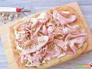 Focaccia mortadella