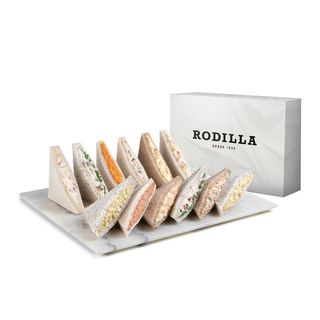 12 Sándwiches Fríos (Ideal para 3 Personas)