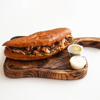 Донер в багете (курица) (450г)