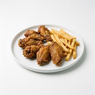 Alitas De Pollo Con Patatas (6 Uds.)