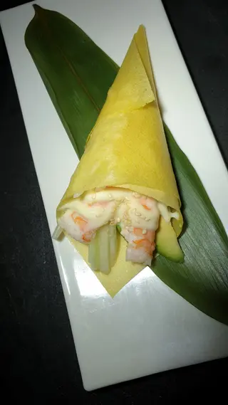905. Soy ebi temaki