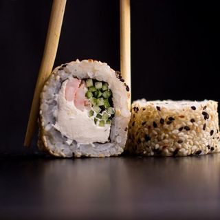 Філадельфія з Креветкою в кунжуті