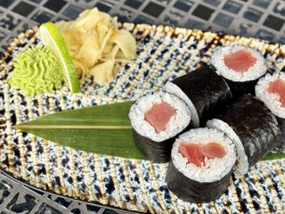 Макі з тунцем (170g)