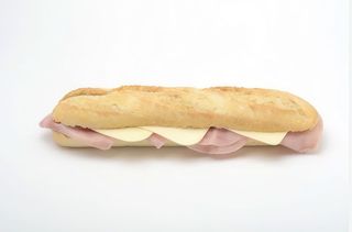 Bocadillo de jamón y queso