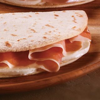 Piadina con prosciutto crudo